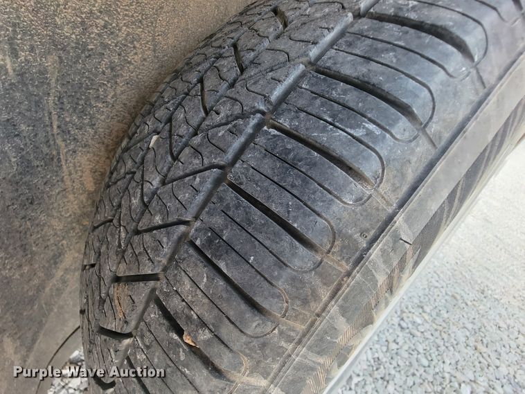 image for item IF9872 2005 Chrysler 300