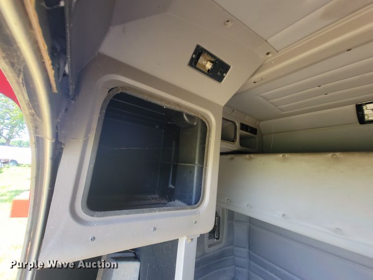 image for item IF9878 Peterbilt 379  sleeper