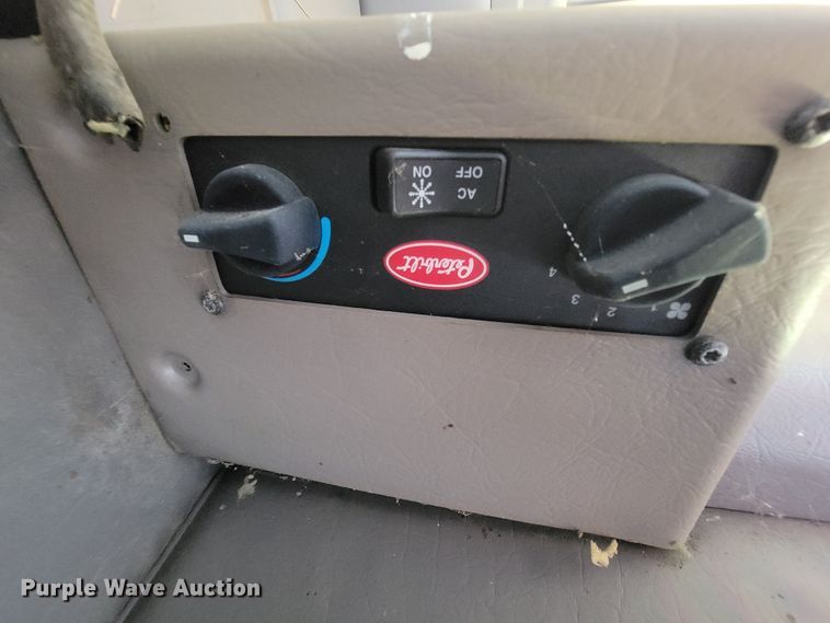 image for item IF9878 Peterbilt 379  sleeper