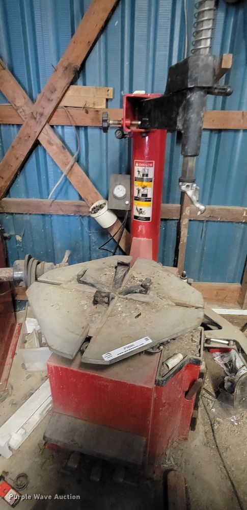 image for item IF9880 Nationwide TC-530-TX  tire machine