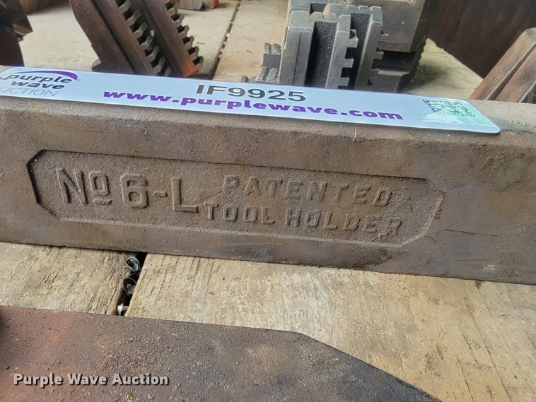 image for item IF9925 Approximately 478 pieces of tooling