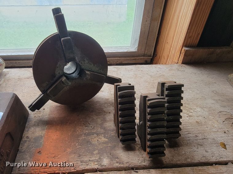 image for item IF9925 Approximately 478 pieces of tooling