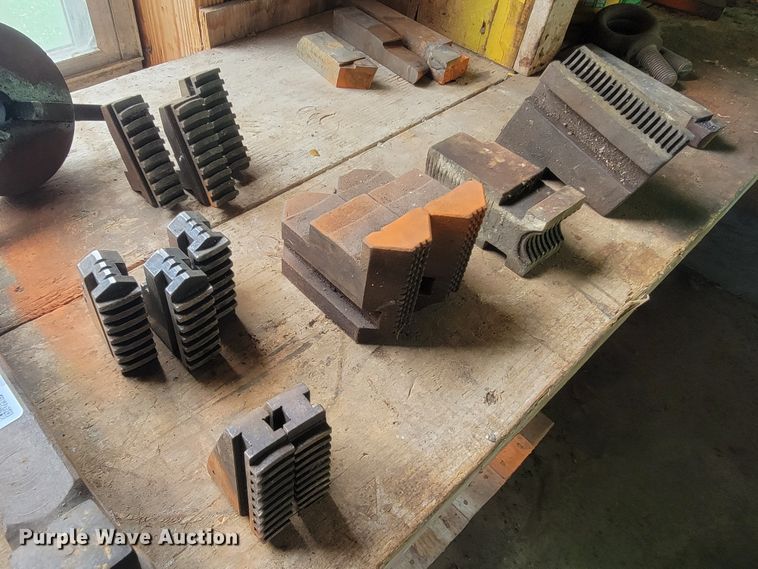 image for item IF9925 Approximately 478 pieces of tooling