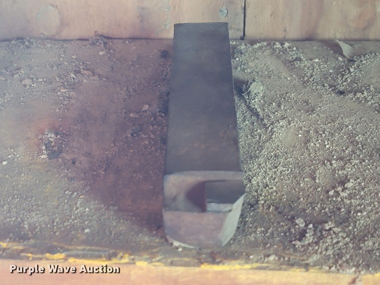 image for item IF9925 Approximately 478 pieces of tooling