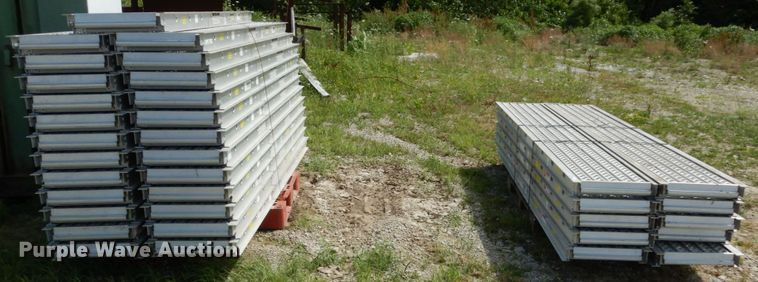 image for item II9535 (35) Bauer scaffolding platforms