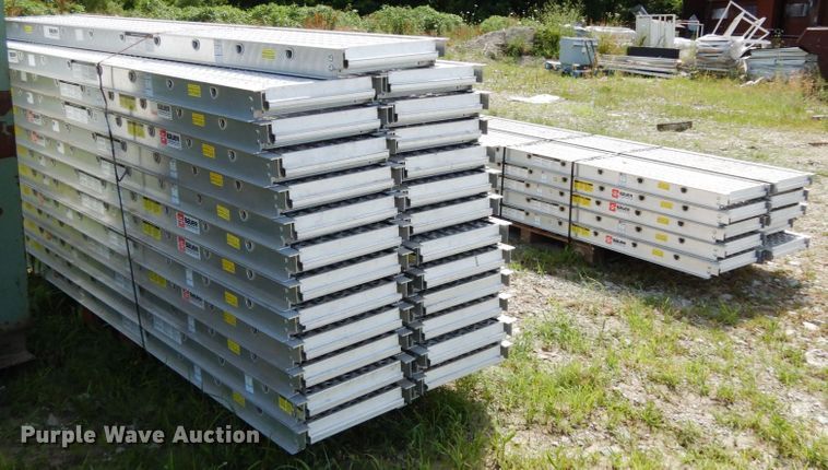 image for item II9535 (35) Bauer scaffolding platforms