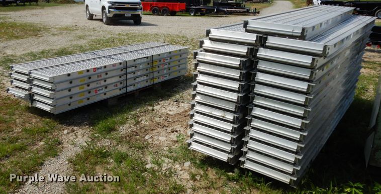 image for item II9535 (35) Bauer scaffolding platforms