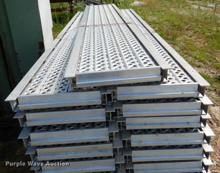 image for item II9535 (35) Bauer scaffolding platforms