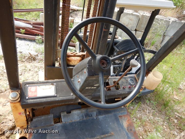 image for item II9536 Hyster  forklift