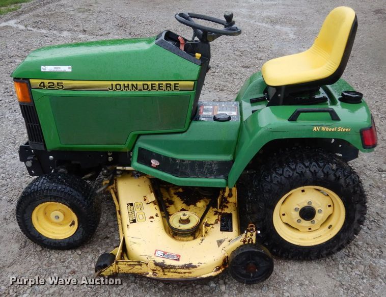 image for item II9574 John Deere 425  lawn mower