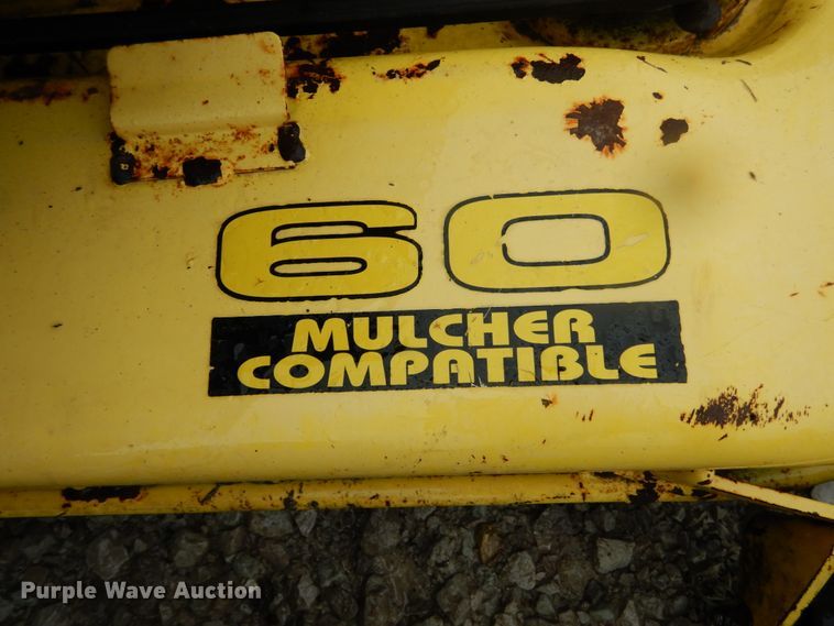 image for item II9574 John Deere 425  lawn mower