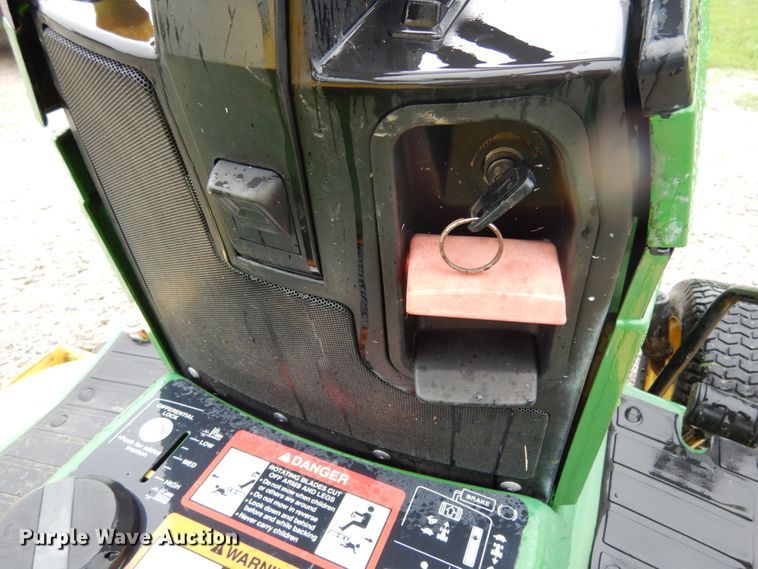 image for item II9574 John Deere 425  lawn mower