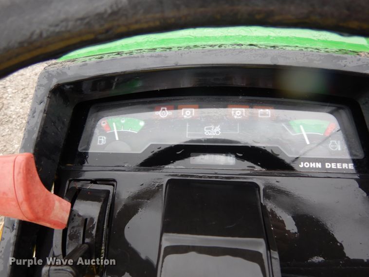 image for item II9574 John Deere 425  lawn mower