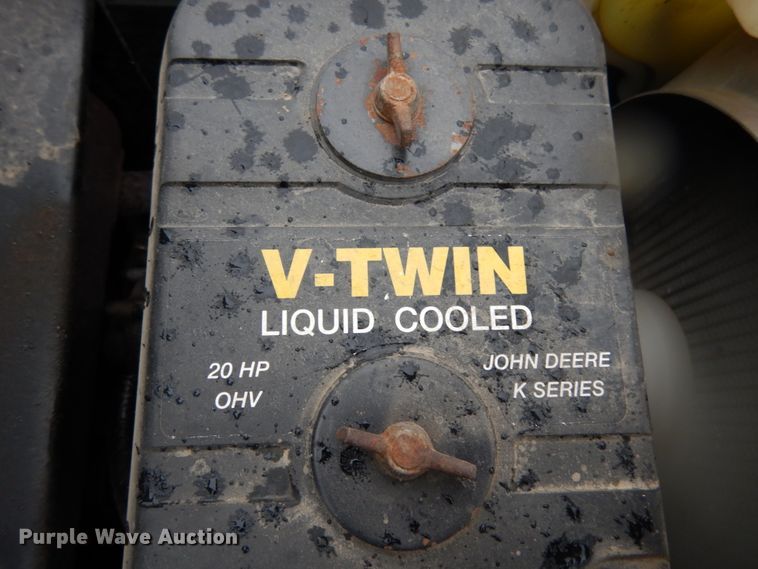 image for item II9574 John Deere 425  lawn mower