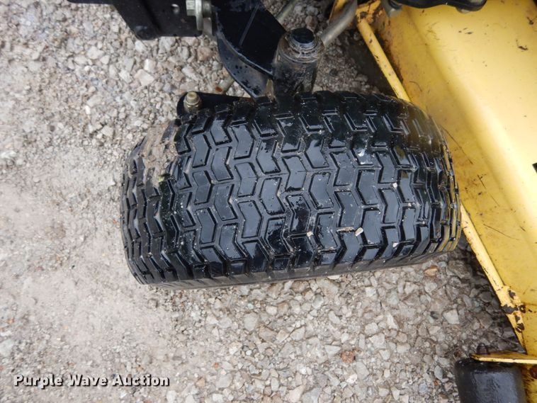 image for item II9574 John Deere 425  lawn mower