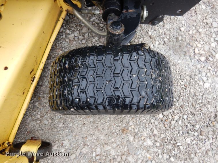 image for item II9574 John Deere 425  lawn mower