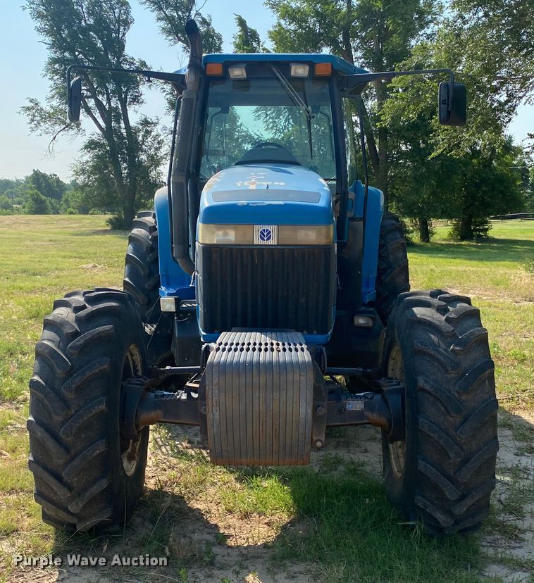 image for item IJ9448 1997 New Holland 8670  MFWD tractor