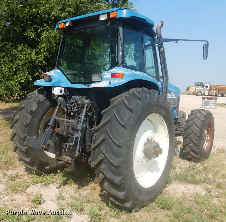 image for item IJ9448 1997 New Holland 8670  MFWD tractor