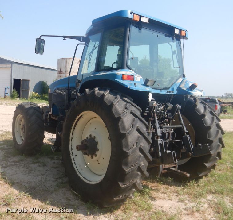 image for item IJ9448 1997 New Holland 8670  MFWD tractor
