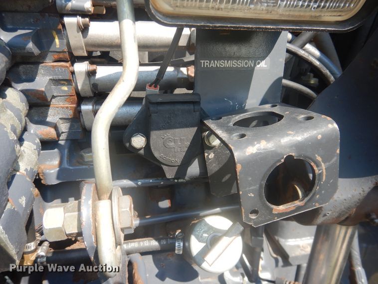 image for item IJ9448 1997 New Holland 8670  MFWD tractor