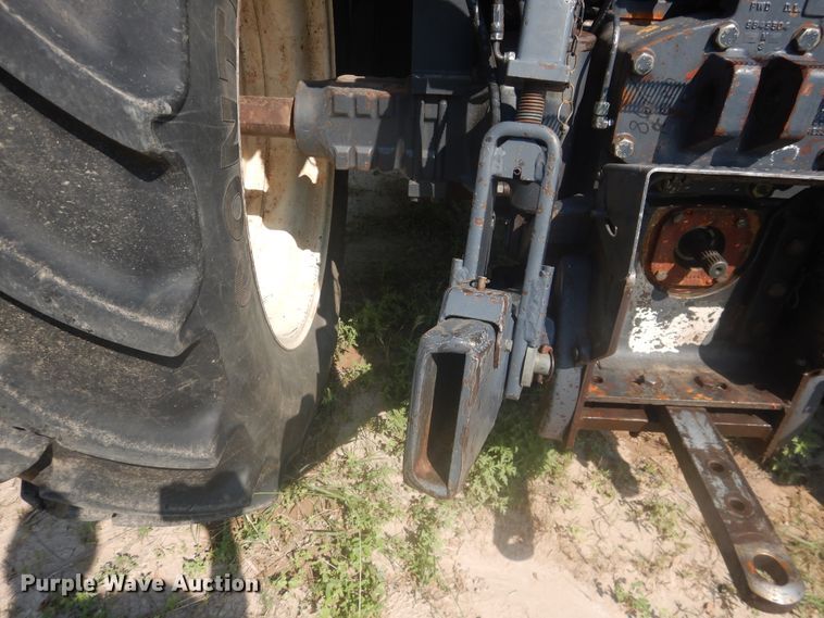 image for item IJ9448 1997 New Holland 8670  MFWD tractor