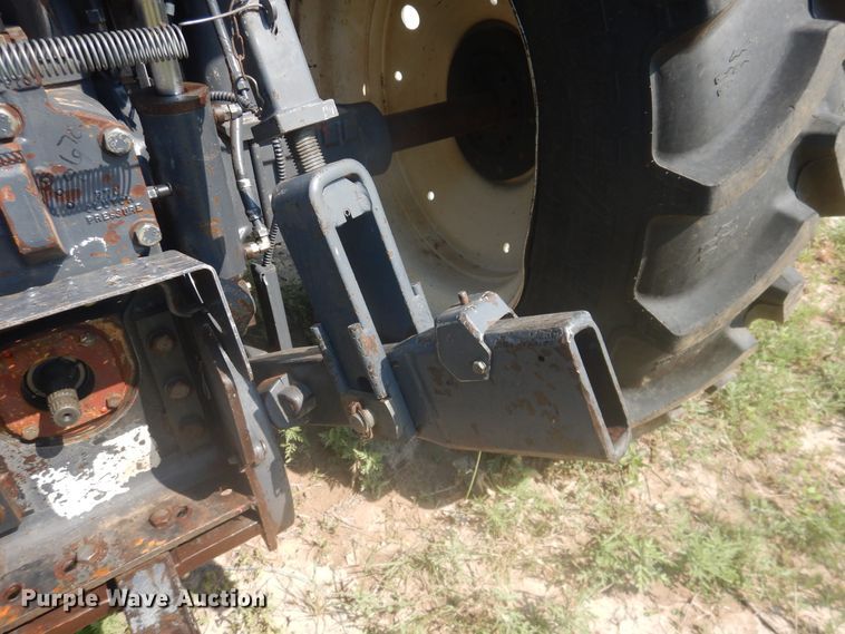 image for item IJ9448 1997 New Holland 8670  MFWD tractor