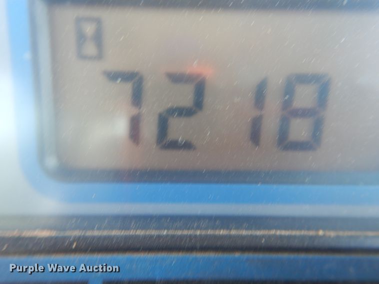 image for item IJ9448 1997 New Holland 8670  MFWD tractor