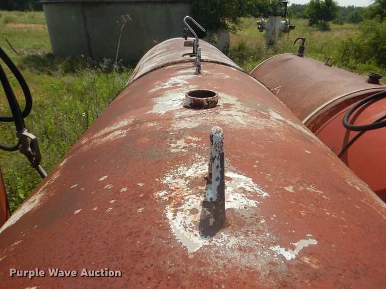 image for item IJ9453 (2) steel tanks