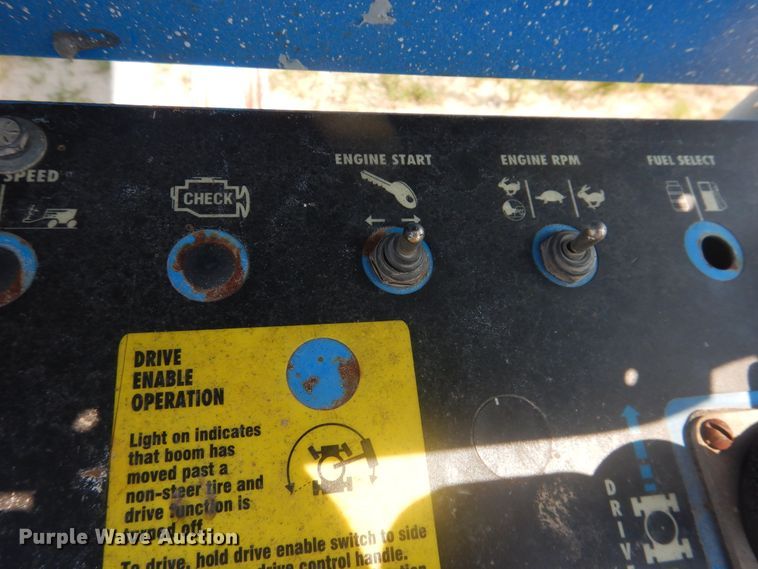 image for item IJ9456 1997 Genie S-40  boom lift