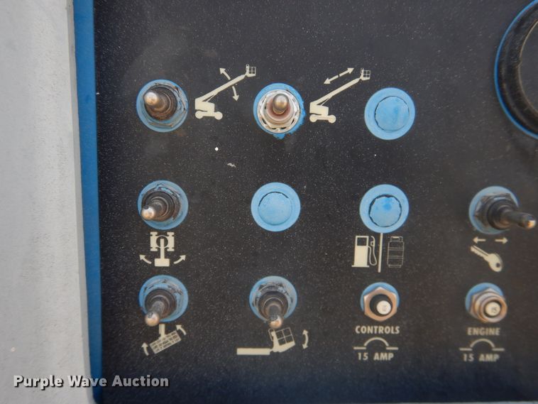 image for item IJ9456 1997 Genie S-40  boom lift