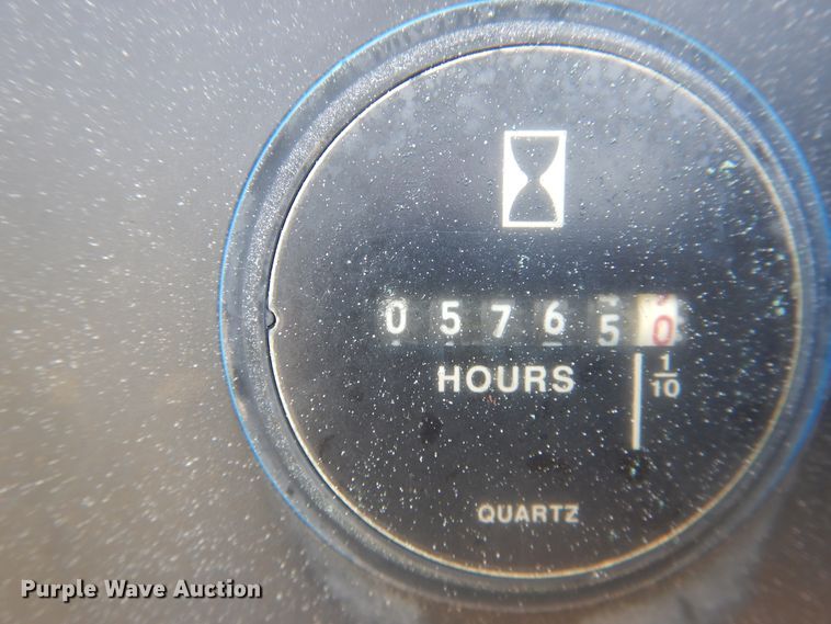 image for item IJ9456 1997 Genie S-40  boom lift