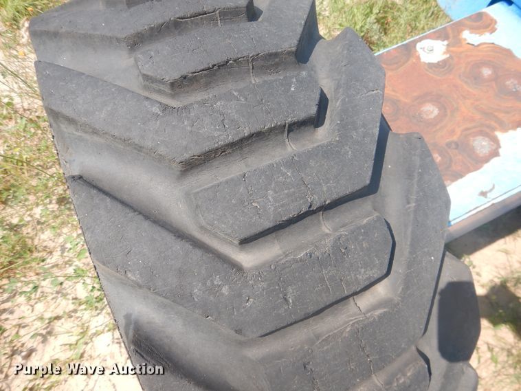 image for item IJ9456 1997 Genie S-40  boom lift