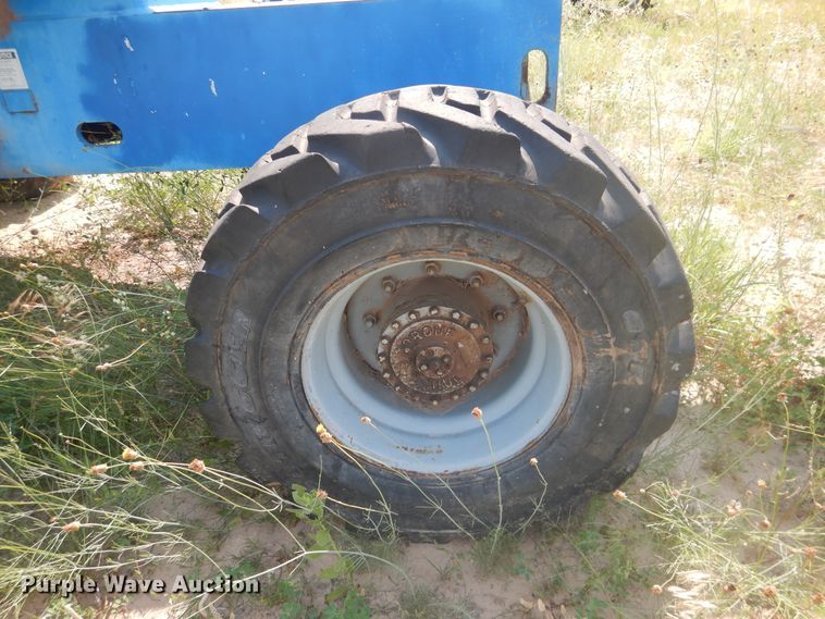 image for item IJ9456 1997 Genie S-40  boom lift