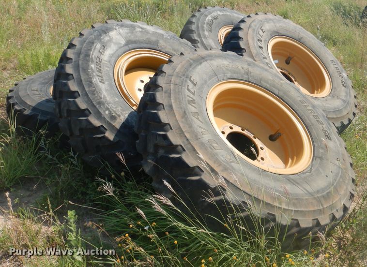 image for item IJ9457 (6) 14.00R24 tires and wheels