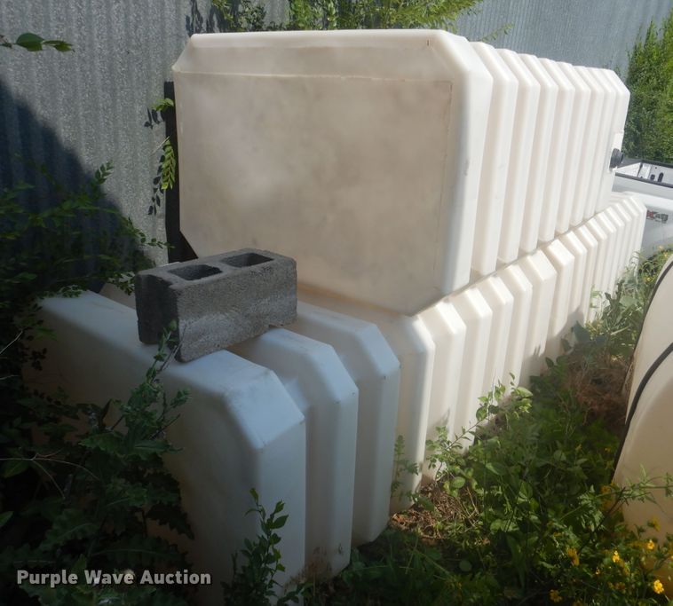 image for item IJ9458 (3) poly tanks