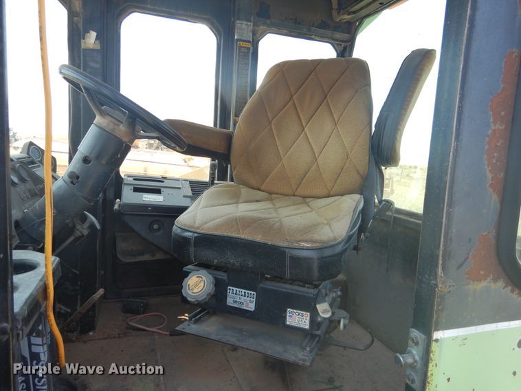 image for item IJ9460 1978 Steiger Cougar PT270  4WD tractor