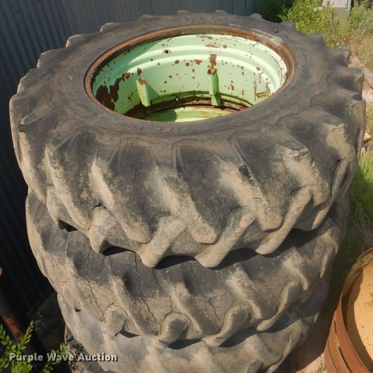 image for item IJ9460 1978 Steiger Cougar PT270  4WD tractor