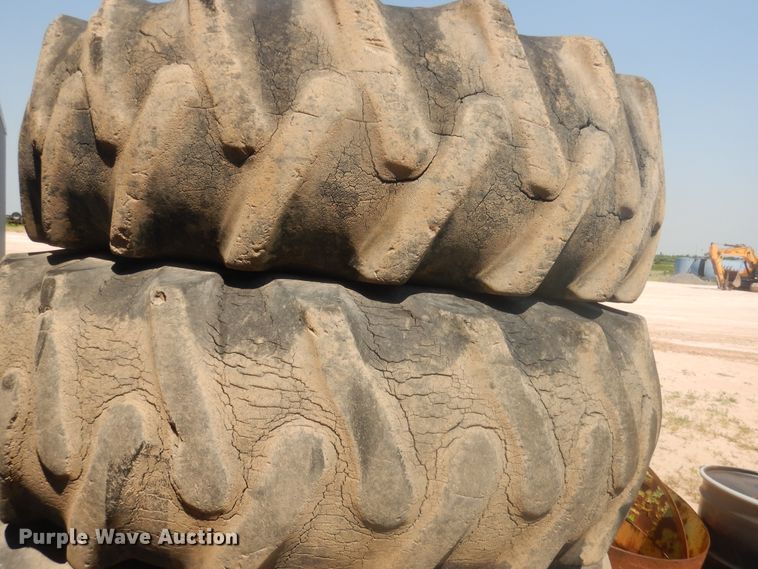 image for item IJ9460 1978 Steiger Cougar PT270  4WD tractor