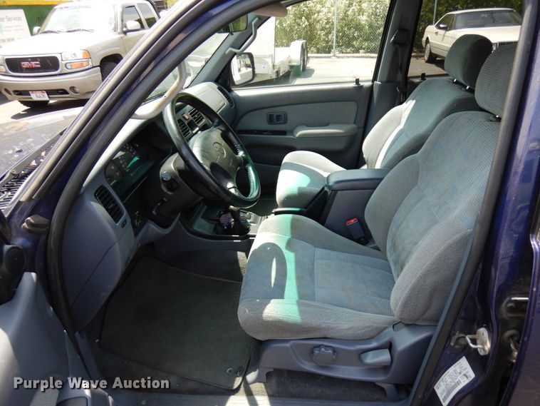 image for item IL9750 2000 Toyota 4Runner  SUV