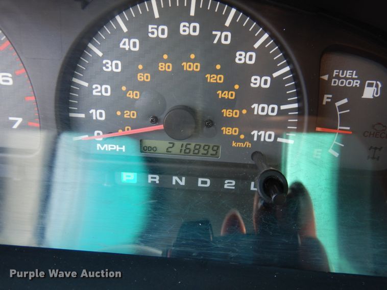 image for item IL9750 2000 Toyota 4Runner  SUV