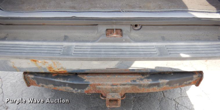 image for item IL9750 2000 Toyota 4Runner  SUV