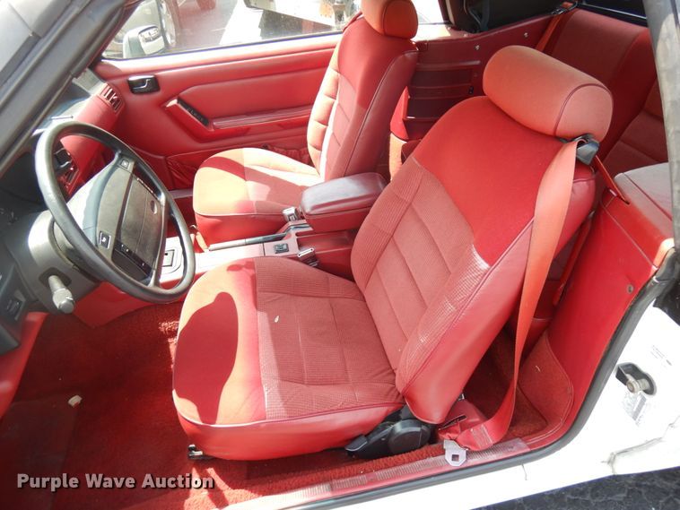 image for item IL9751 1991 Ford Mustang  convertible