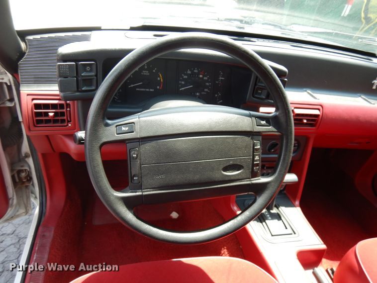 image for item IL9751 1991 Ford Mustang  convertible