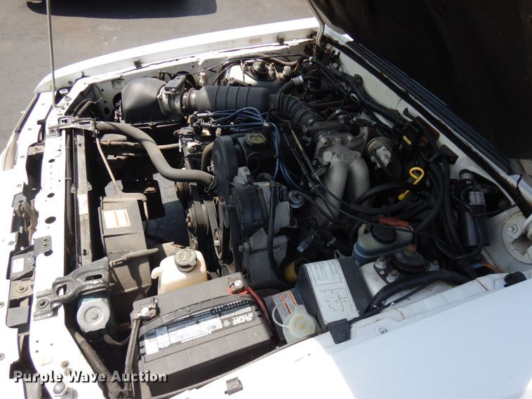 image for item IL9751 1991 Ford Mustang  convertible