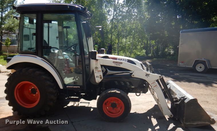 image for item IL9830 Bobcat CT335  tractor
