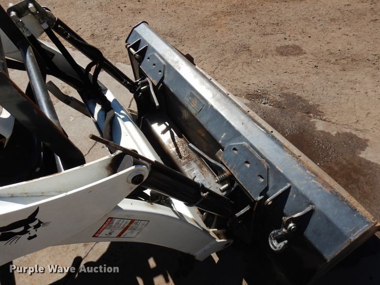 image for item IL9830 Bobcat CT335  tractor