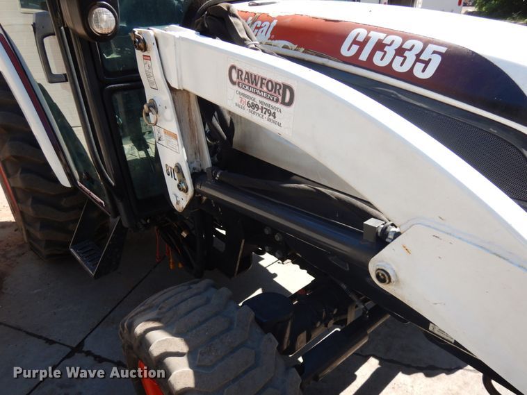 image for item IL9830 Bobcat CT335  tractor
