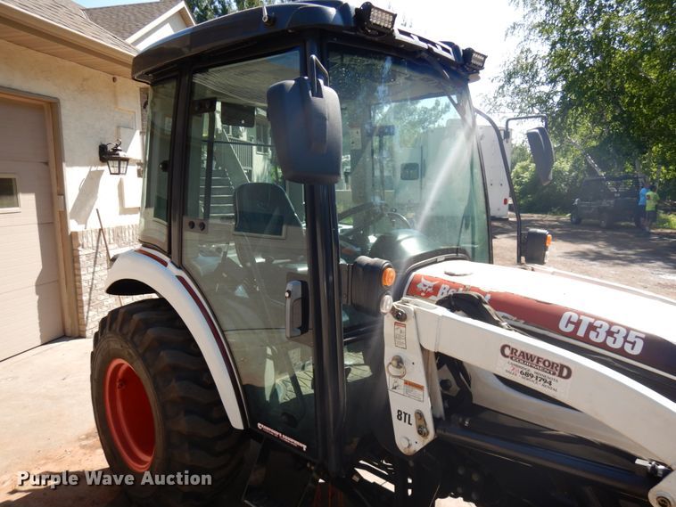 image for item IL9830 Bobcat CT335  tractor