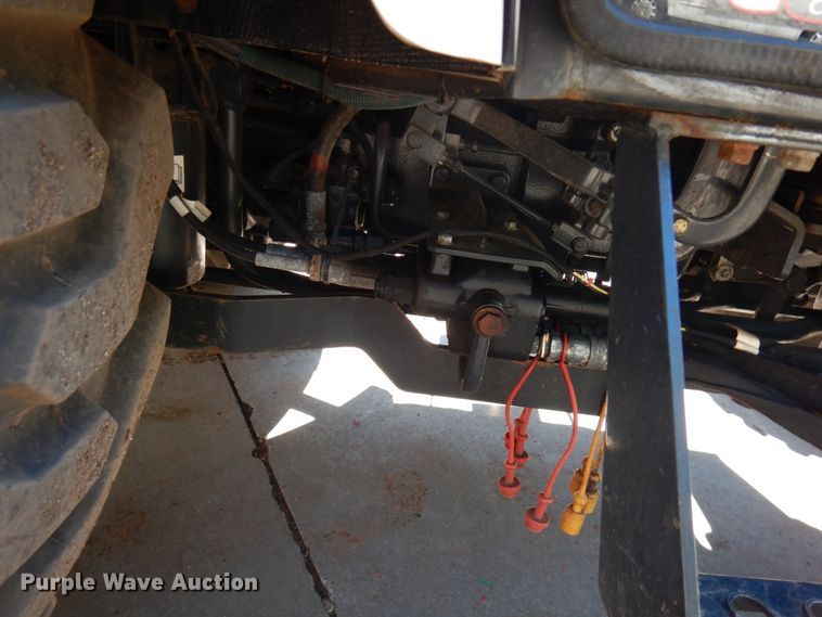 image for item IL9830 Bobcat CT335  tractor