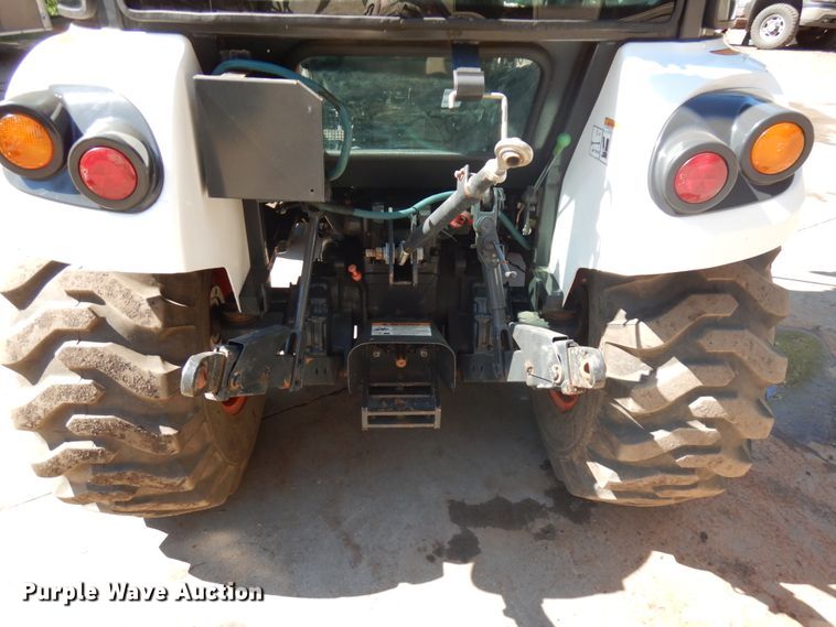 image for item IL9830 Bobcat CT335  tractor